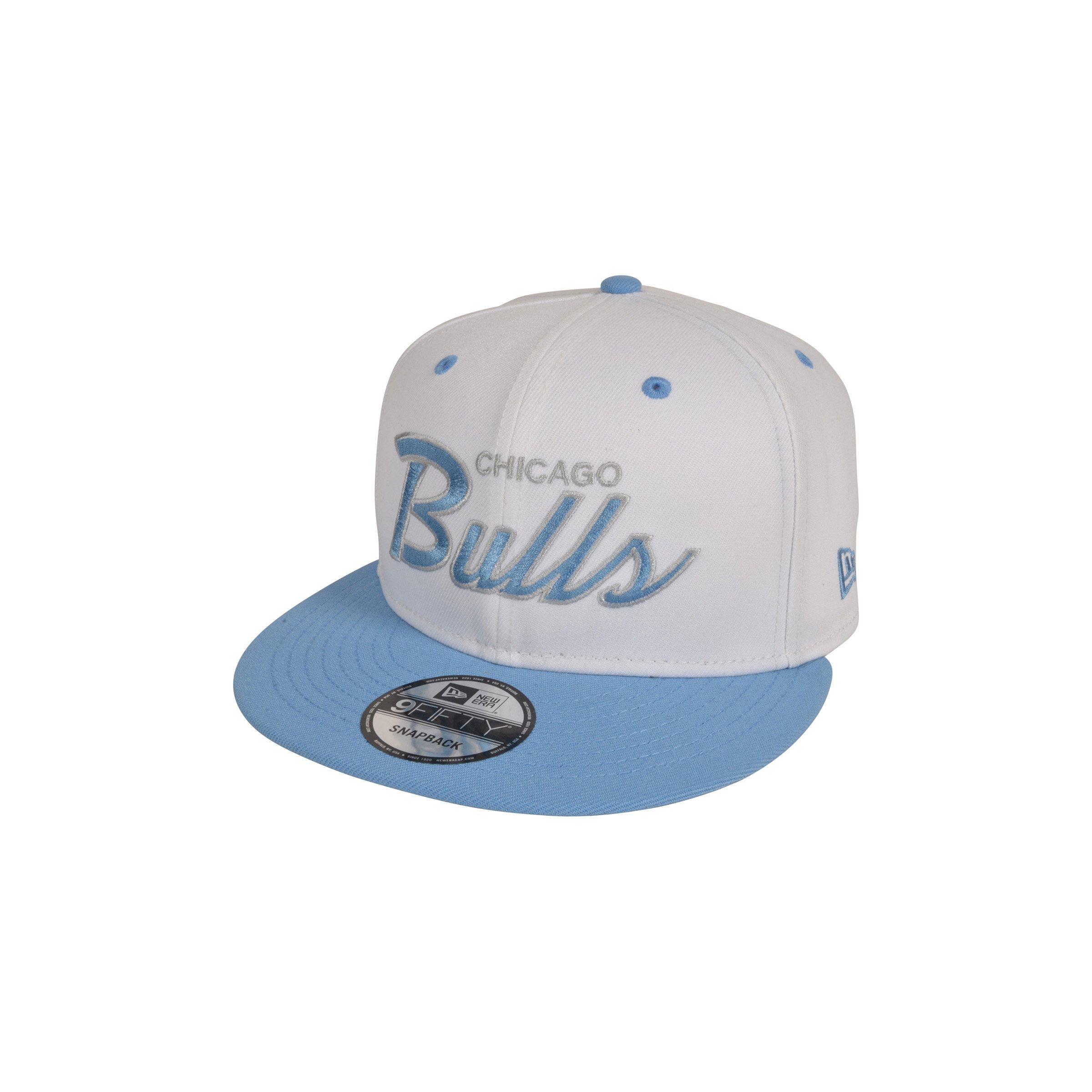 New Era Chicago Bulls 9FIFTY Script Snapback Hat - White/Blue - WHITE/LT BLUE